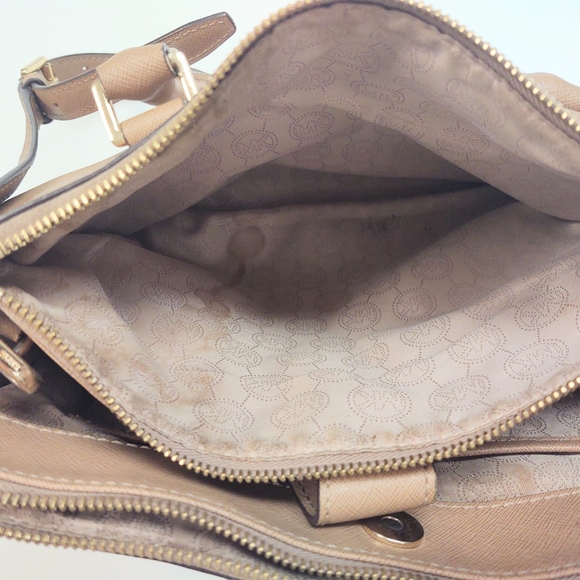 MICHAEL KORS Tan Leather Shoulder Bag - Picture 11 of 14